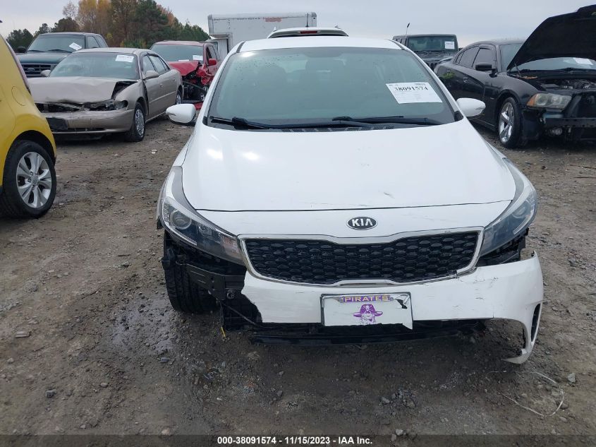 2017 Kia Forte Ex VIN: 3KPFL4A88HE054193 Lot: 38091574