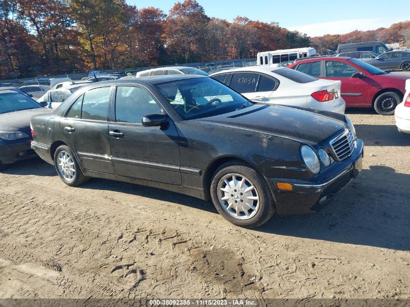 2001 Mercedes-Benz E-Class Awd VIN: WDBJF82J91X058493 Lot: 38092385