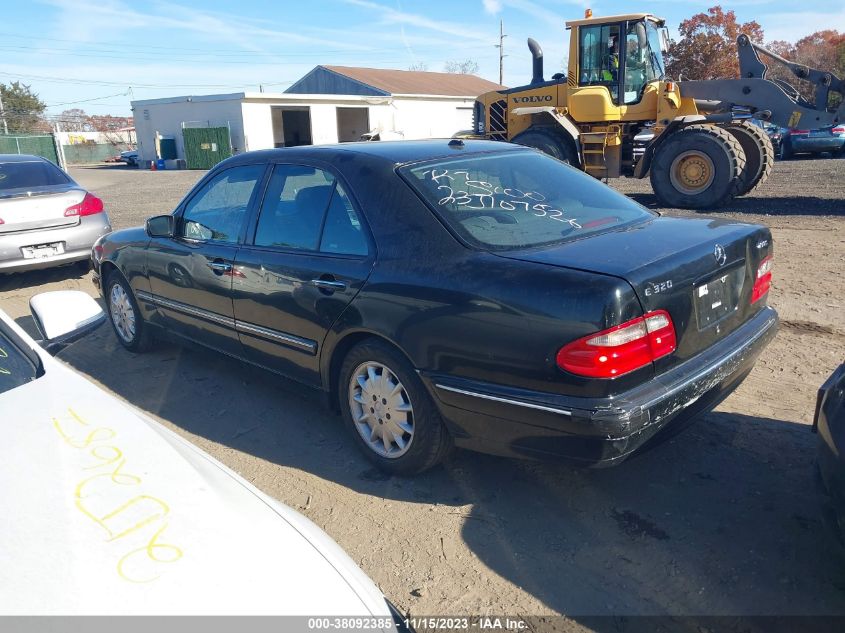 2001 Mercedes-Benz E-Class Awd VIN: WDBJF82J91X058493 Lot: 38092385