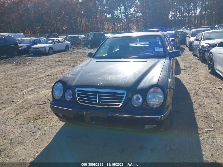 2001 Mercedes-Benz E-Class Awd VIN: WDBJF82J91X058493 Lot: 38092385