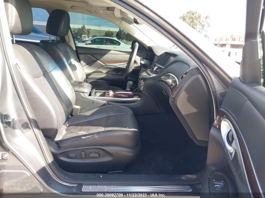 2015 Infiniti Q70L 3.7 VIN: JN1BY1PP4FM600244 Lot: 38092709