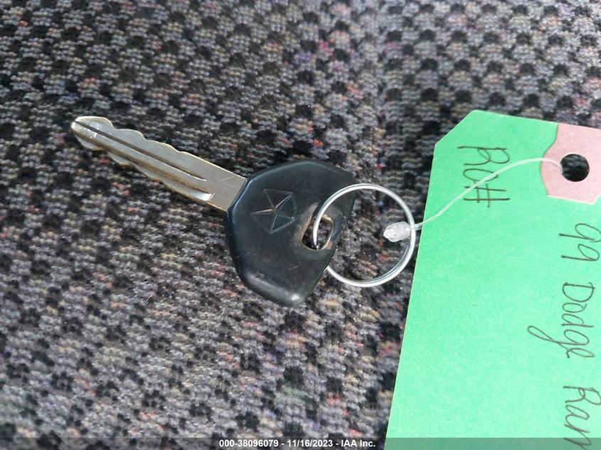 1999 Dodge Ram 1500 VIN: 1B7HF13Z8XJ643671 Lot: 38096079