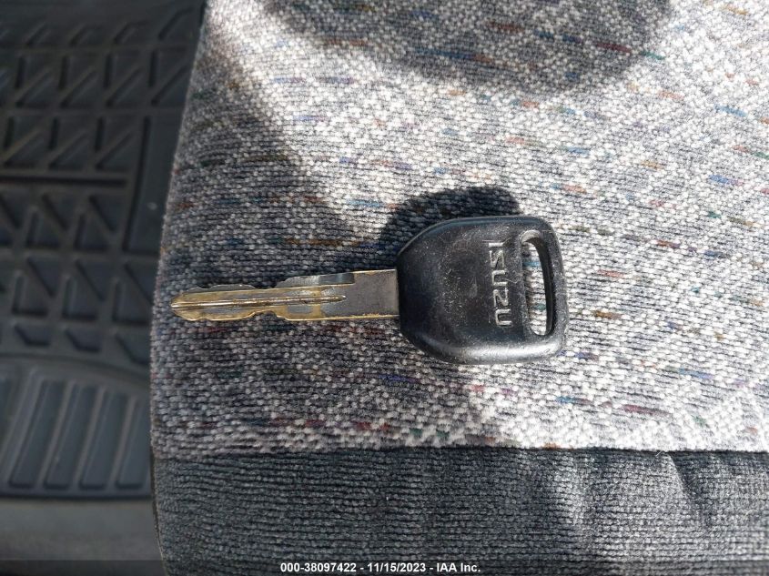 2002 Isuzu Rodeo Ls/Lse/S VIN: 4S2DM58W324306489 Lot: 38097422