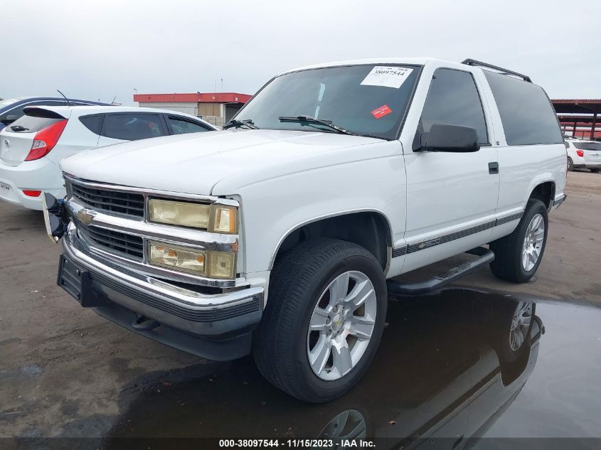 1997 Chevrolet Tahoe Lt VIN: 3GNEK18R3VG112956 Lot: 38097544