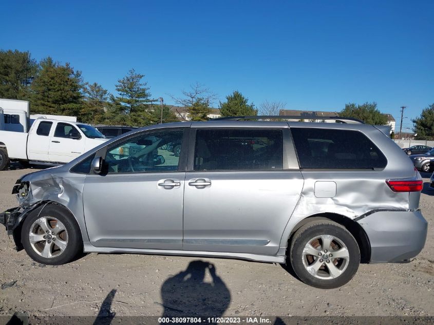 2018 Toyota Sienna Le 8 Passenger VIN: WF0DXXGAJD6U60674 Lot: 38097804