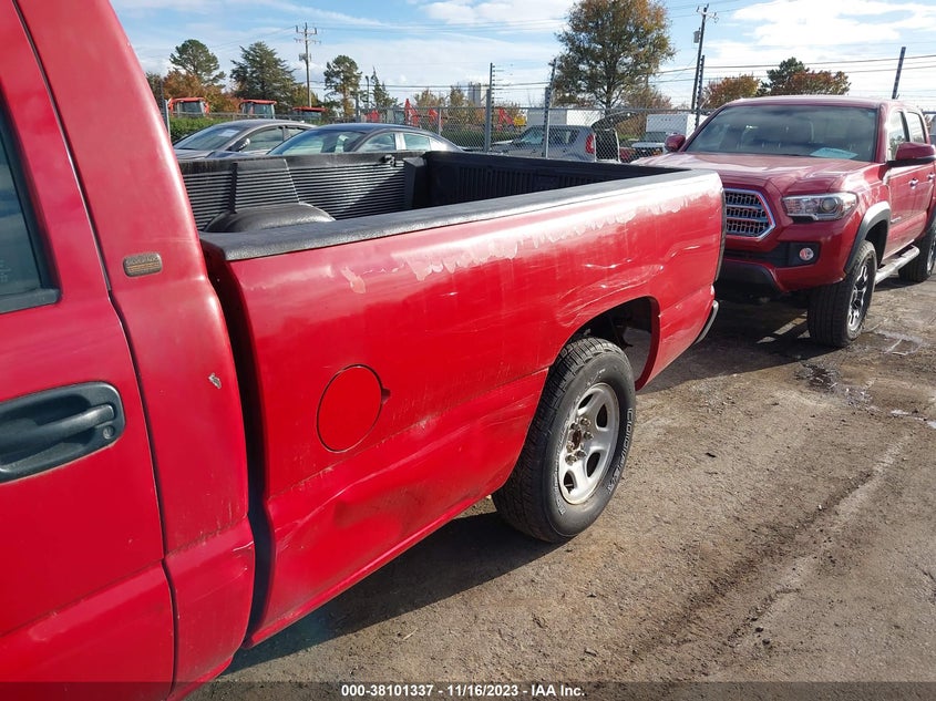 1999 Chevrolet Silverado 1500 VIN: 1GCEC14W4XE183112 Lot: 38101337