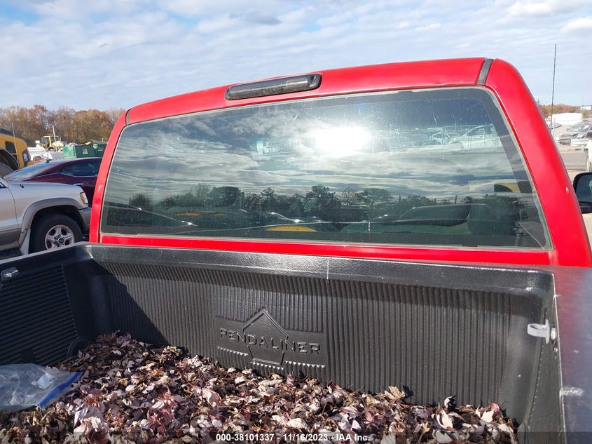 1999 Chevrolet Silverado 1500 VIN: 1GCEC14W4XE183112 Lot: 38101337