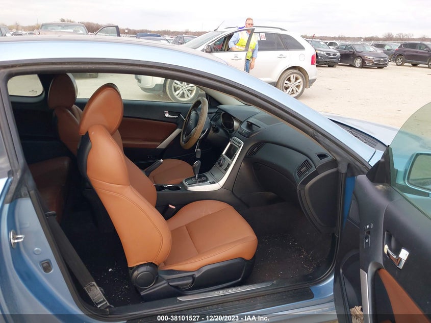 2010 Hyundai Genesis 3.8 Grand Touring VIN: KMHHU6KHXAU040279 Lot: 38101527