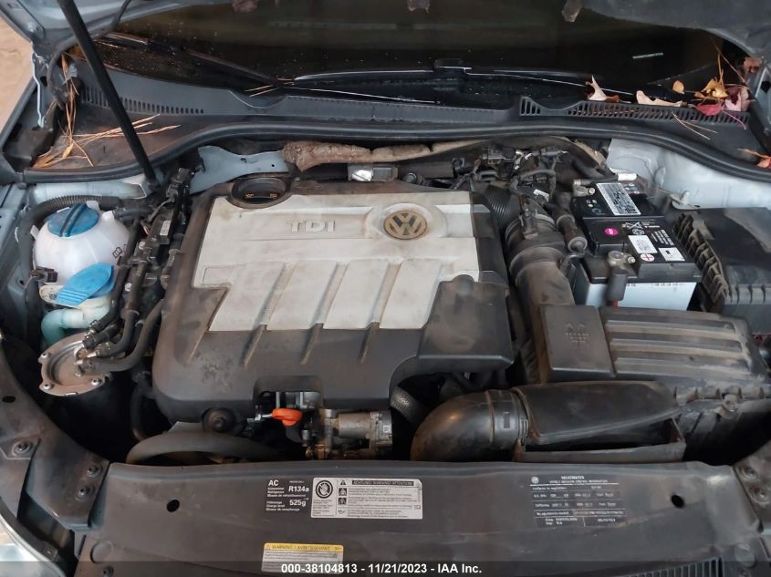 2011 Volkswagen Golf Tdi 4-Door VIN: WVWDM7AJ8BW137225 Lot: 38104813