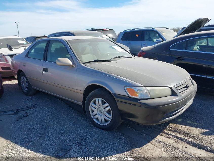 2001 Toyota Camry Le VIN: 4T1BG22K71U085097 Lot: 38107490