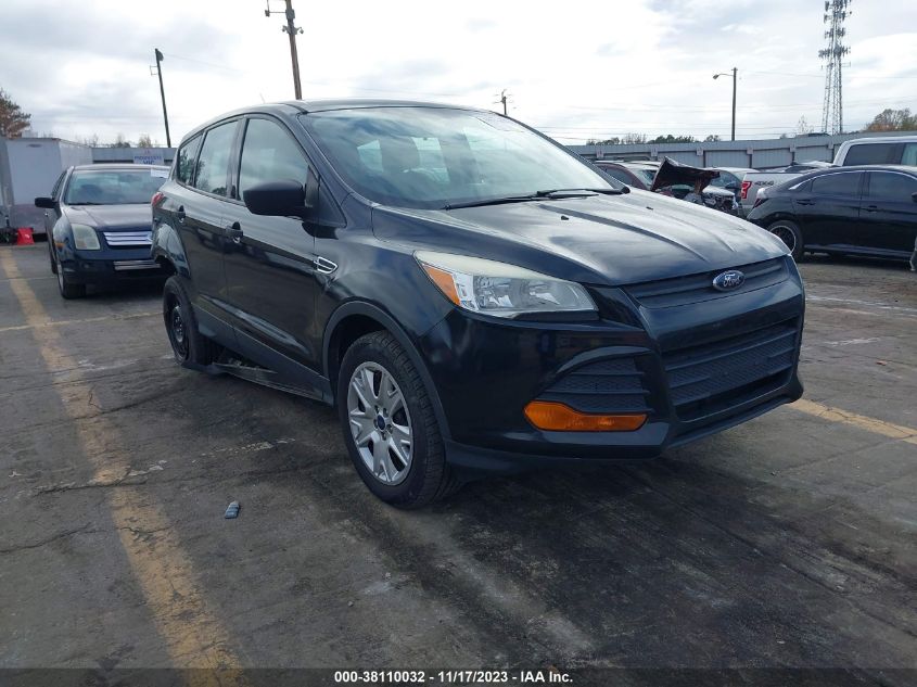 2013 Ford Escape S VIN: 1FMCU0F75DUB27570 Lot: 38110032