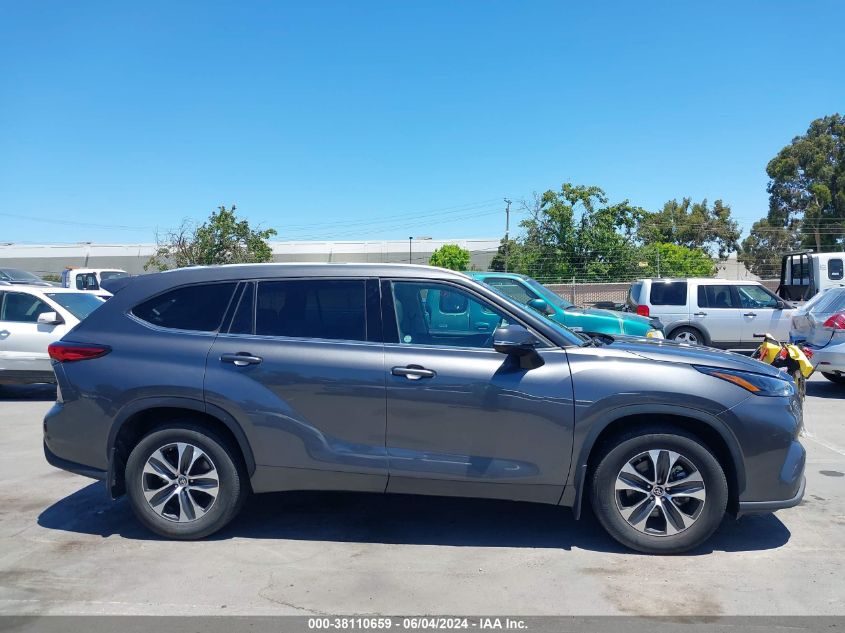 2022 Toyota Highlander Xle VIN: 5TDHZRBH3NS203887 Lot: 38110659