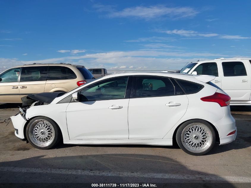 2015 Ford Focus Se VIN: 1FADP3K21FL363997 Lot: 38111739