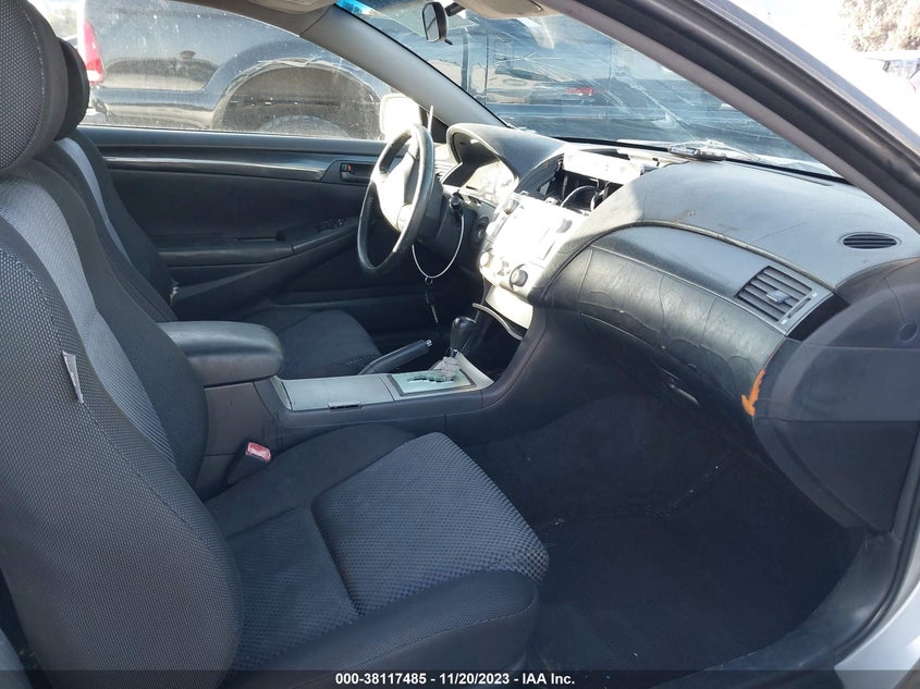 2004 Toyota Camry Solara Se Sport VIN: 4T1CE30P14U824693 Lot: 38117485