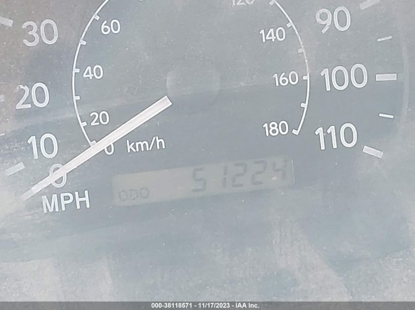 2000 Chevrolet Prizm VIN: 1Y1SK5286YZ424692 Lot: 38118571