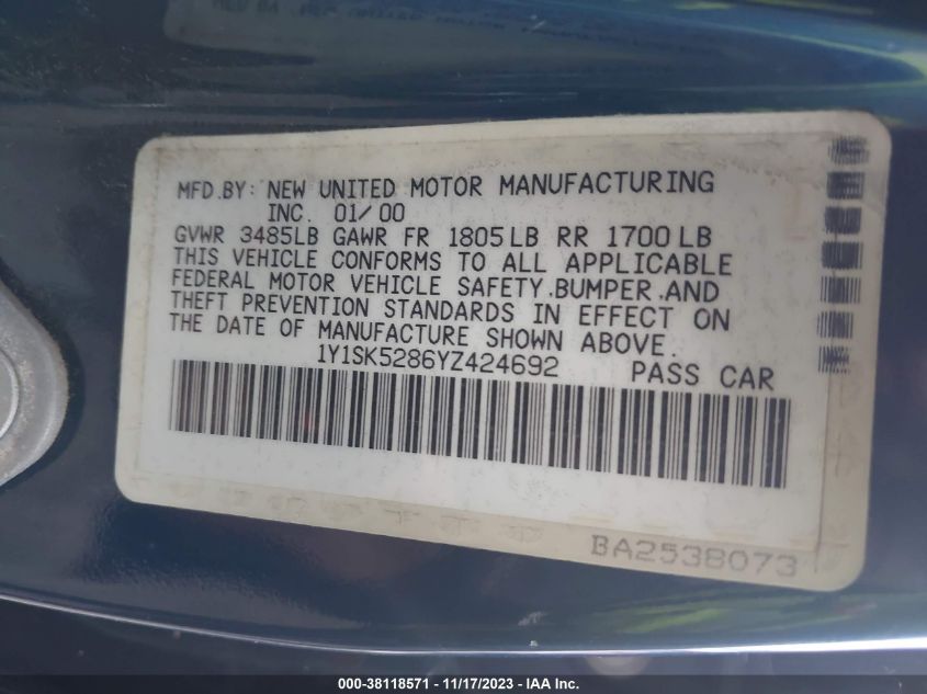 2000 Chevrolet Prizm VIN: 1Y1SK5286YZ424692 Lot: 38118571