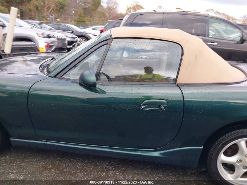 2000 Mazda Mx-5 Miata Ls/Special Edition VIN: JM1NB3538Y0150146 Lot: 38118919