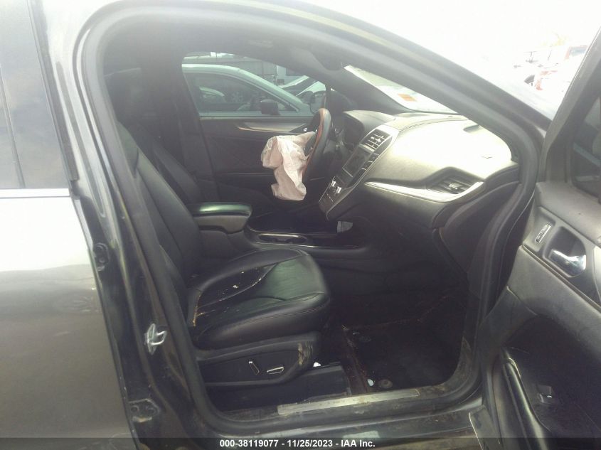 2017 Lincoln Mkc Premiere VIN: 5LMCJ1D91HUL28145 Lot: 38119077