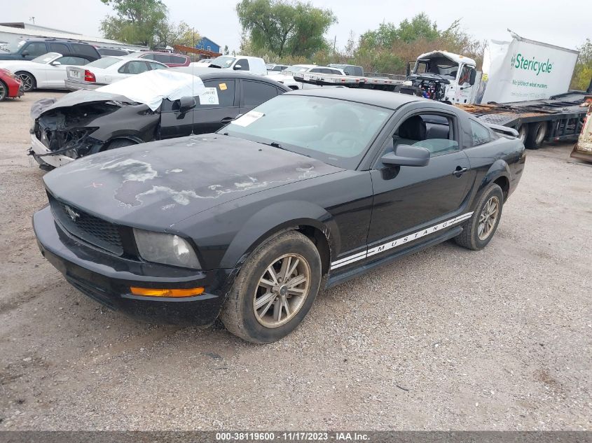 2005 Ford Mustang Deluxe/Premium VIN: 1ZVFT80N855142745 Lot: 38119600