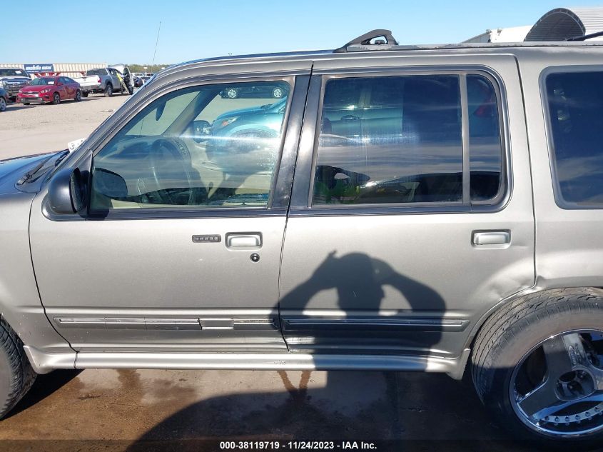 2000 Ford Explorer Xlt VIN: 1FMZU63E7YZC51509 Lot: 38119719