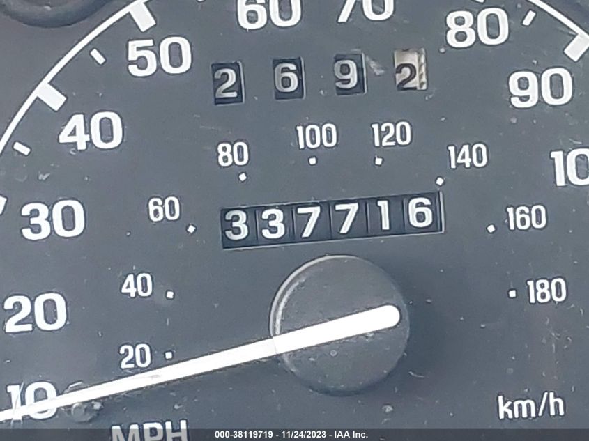 2000 Ford Explorer Xlt VIN: 1FMZU63E7YZC51509 Lot: 38119719