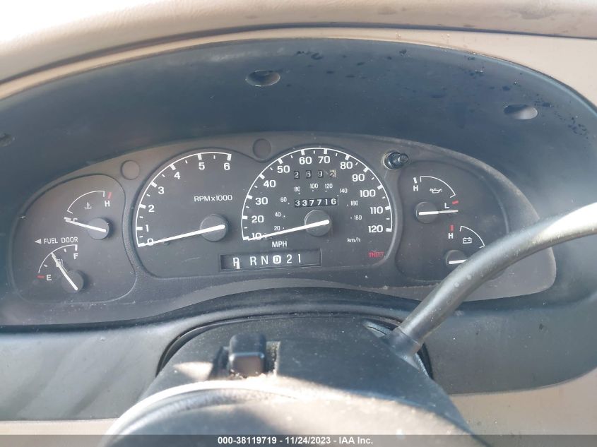 2000 Ford Explorer Xlt VIN: 1FMZU63E7YZC51509 Lot: 38119719