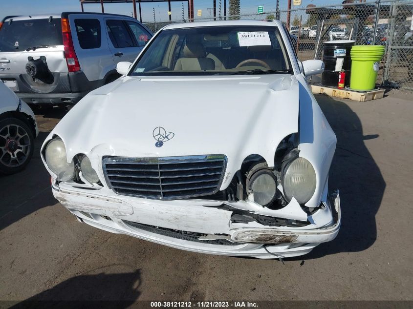 2001 Mercedes-Benz E-Class Base (A5) VIN: WDBJF65J31B215979 Lot: 38121212