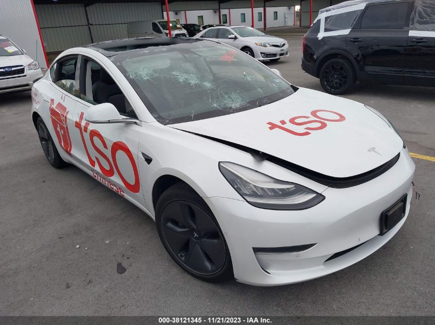 2020 Tesla Model 3 Standard Range Plus Rear-Wheel Drive/Standard Range Rear-Wheel Drive VIN: 5YJ3E1EA4LF800103 Lot: 38121345