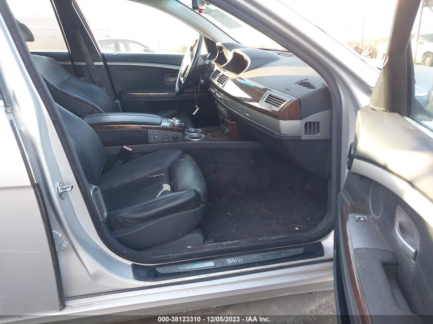 2006 BMW 7 Series 750Li VIN: WBAHN83536DT29090 Lot: 38123310