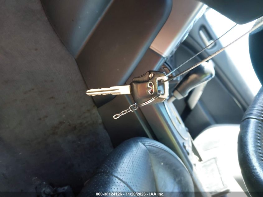 2003 Infiniti G35 Leather VIN: JNKCV54E13M213701 Lot: 38124126