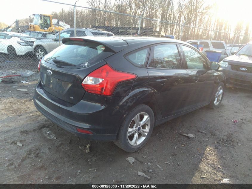 1FADP3K25EL335621 2014 Ford Focus Se