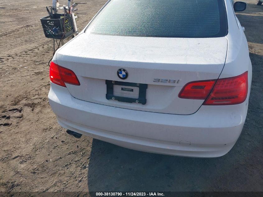 2012 BMW 328I VIN: WBAKE5C54CE755784 Lot: 38130790