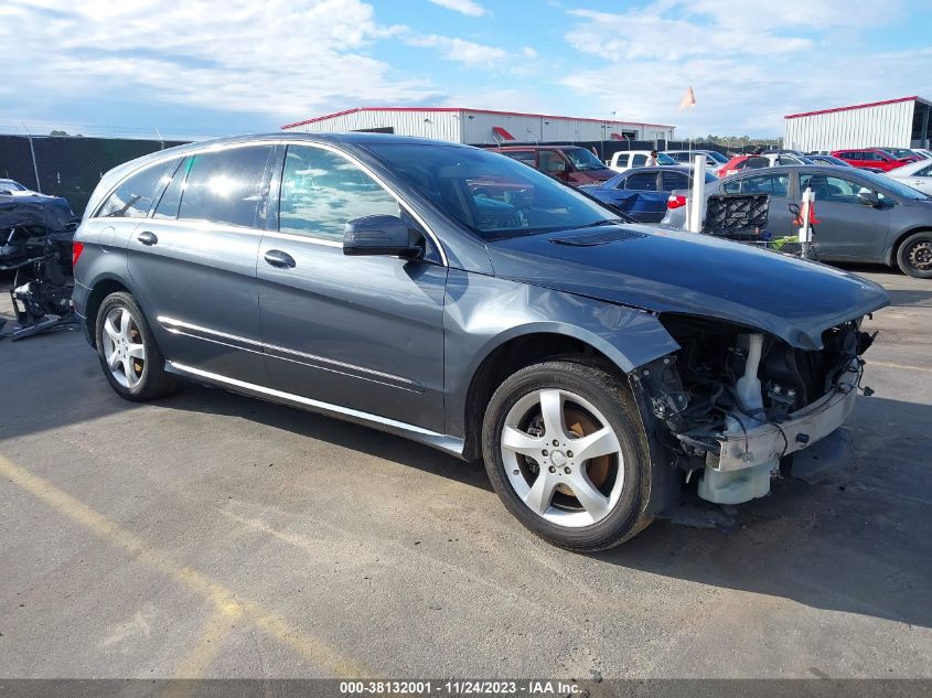 2011 Mercedes-Benz R 350 VIN: 4JGCB6FE9BA130235 Lot: 38132001