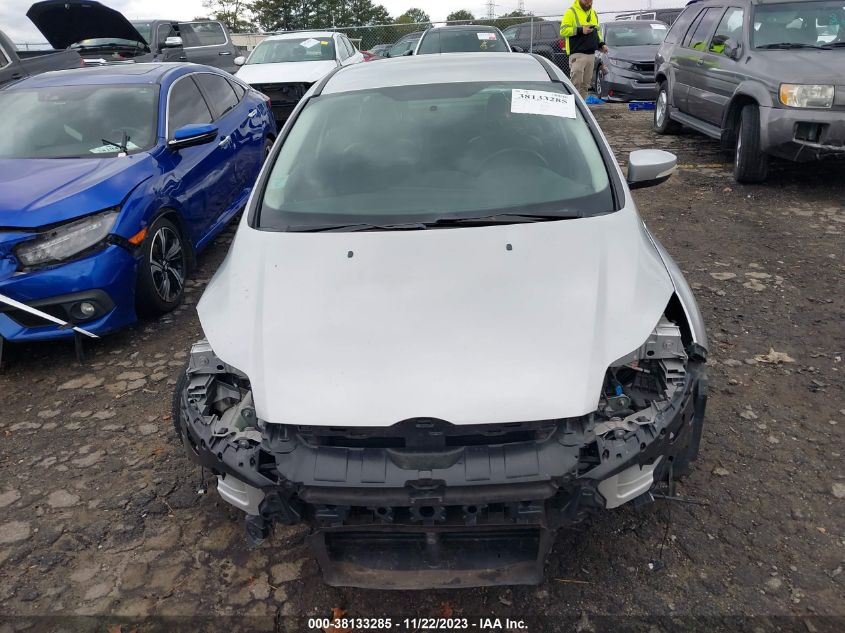 1FADP3J27EL141657 2014 Ford Focus Titanium