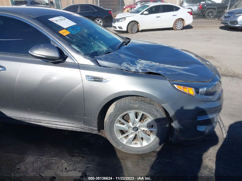 5XXGT4L30JG217972 2018 Kia Optima Lx