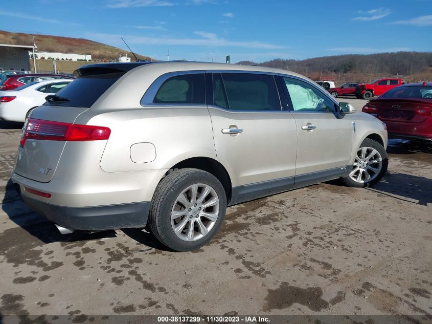 2017 Lincoln Mkt VIN: 2LMHJ5FK7HBL00960 Lot: 38137299