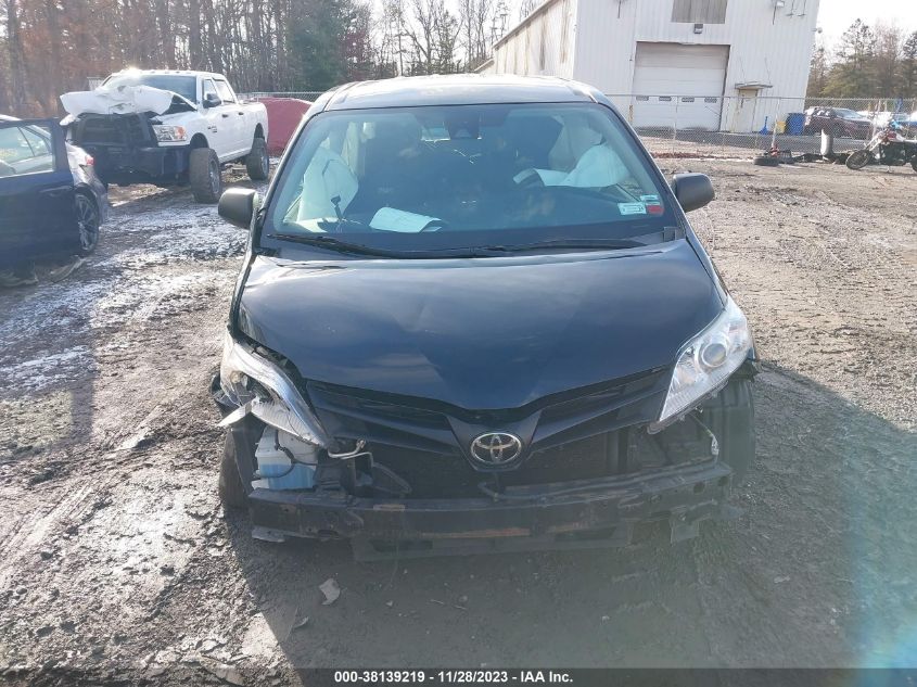 5TDZZ3DC2JS958252 2018 Toyota Sienna L 7 Passenger