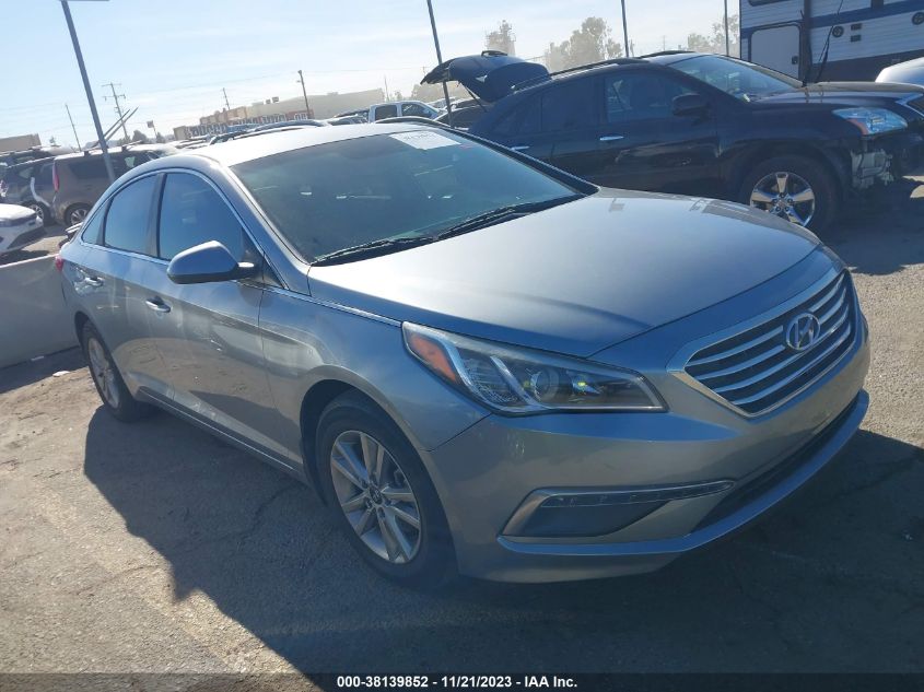 5NPE24AF6FH166321 2015 HYUNDAI SONATA - Image 1