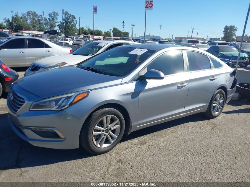 5NPE24AF6FH166321 2015 HYUNDAI SONATA - Image 2