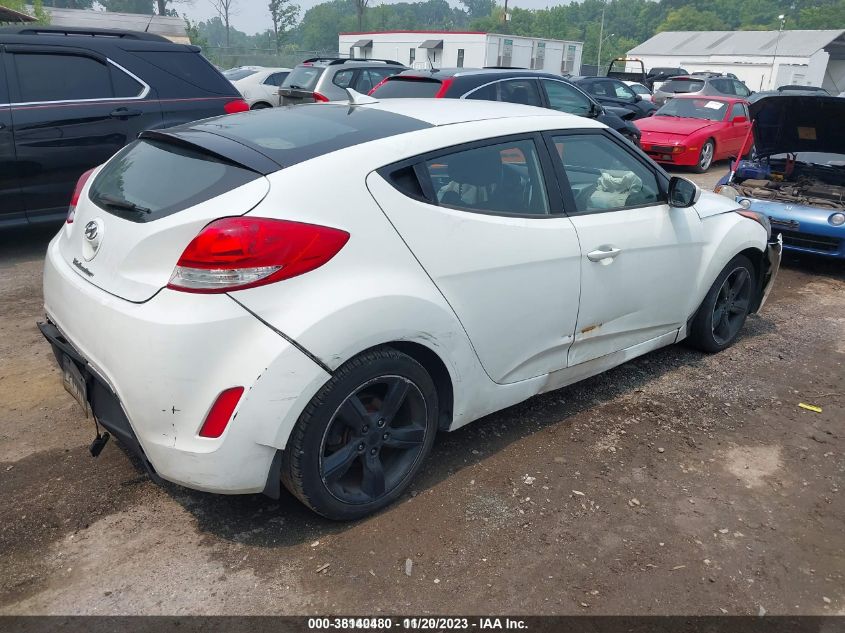 2013 Hyundai Veloster Base W/Black VIN: KMHTC6AD0DU097509 Lot: 38140480