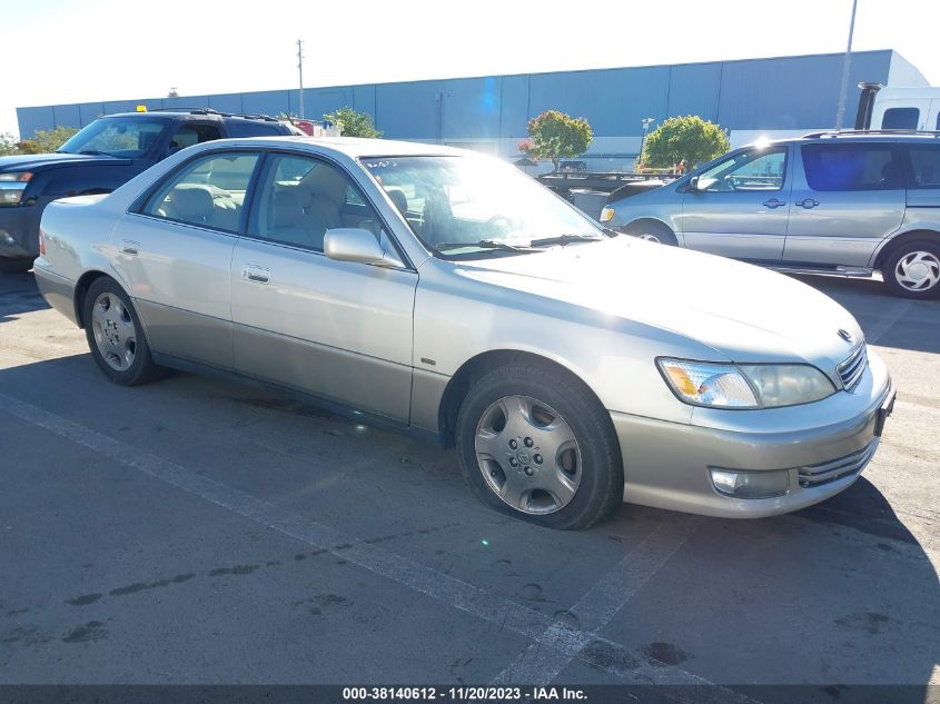 2001 Lexus Es 300 Base (A4) VIN: JT8BF28GX10309995 Lot: 38140612