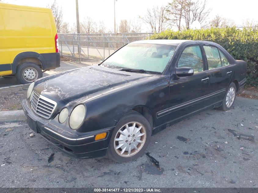 WDBJF65J3YA994669 2000 Mercedes-Benz E 320