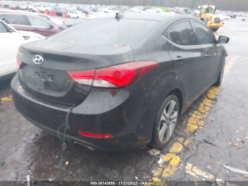 KMHDH4AH2FU237690 2015 HYUNDAI ELANTRA photo no. 4