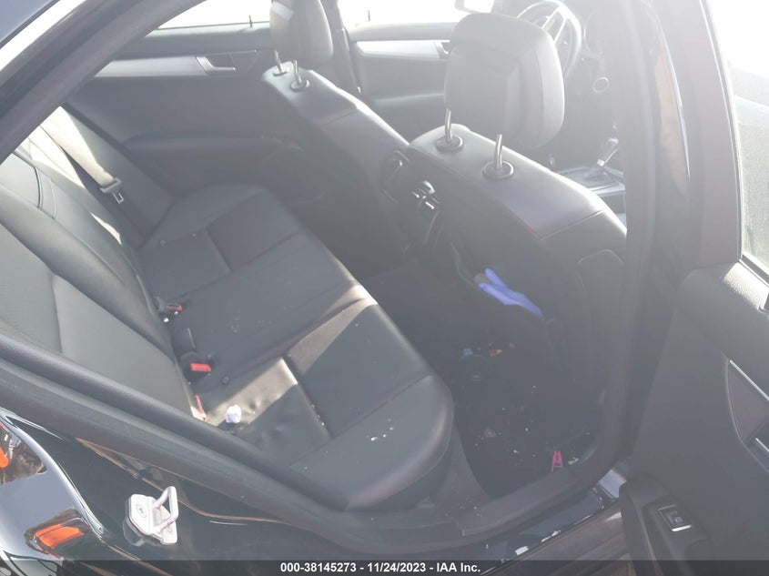 2014 MERCEDES-BENZ C 250 SPORT/LUXURY - WDDGF4HBXEA955194