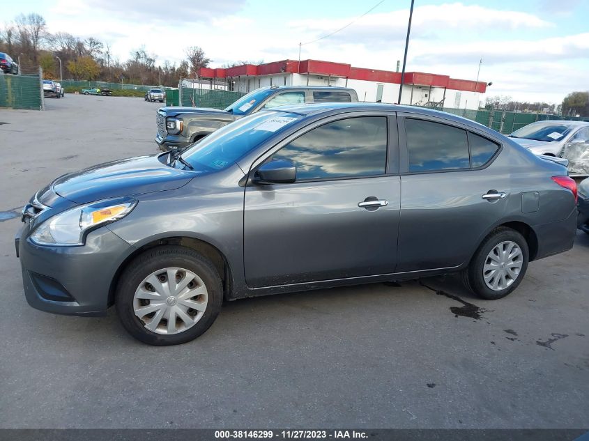 3N1CN7APXJL817910 2018 Nissan Versa 1.6 Sv