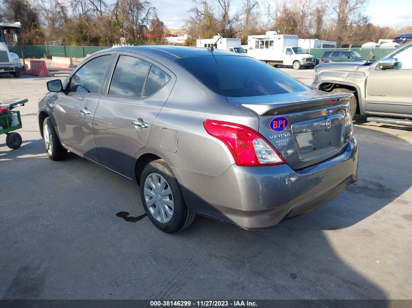 3N1CN7APXJL817910 2018 Nissan Versa 1.6 Sv