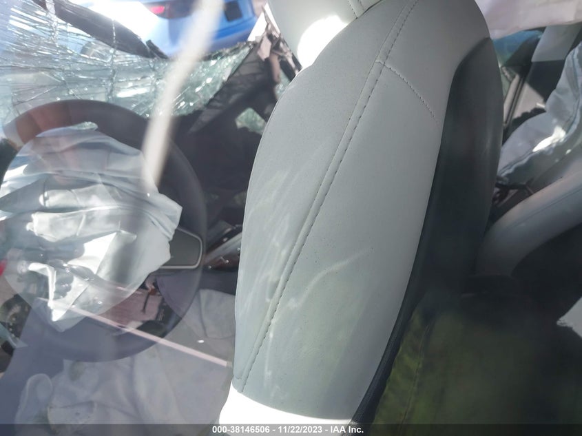 2022 Tesla Model Y Long Range Dual Motor All-Wheel Drive VIN: 7SAYGDEE3NF554851 Lot: 38146506