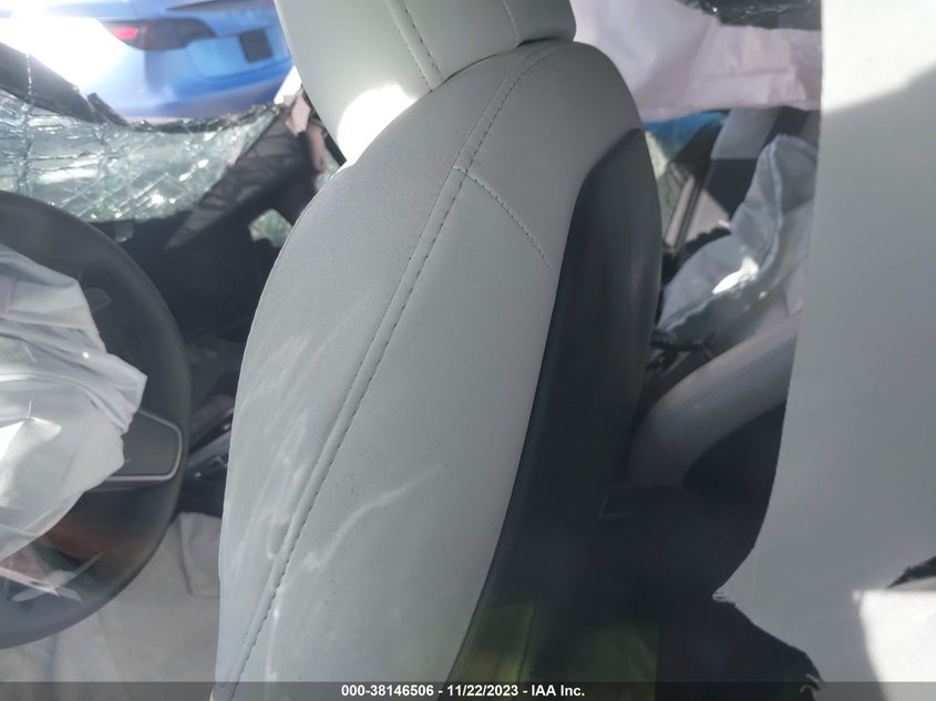 2022 Tesla Model Y Long Range Dual Motor All-Wheel Drive VIN: 7SAYGDEE3NF554851 Lot: 38146506