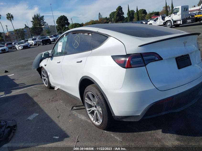 7SAYGDEE3NF554851 2022 TESLA MODEL Y photo no. 3