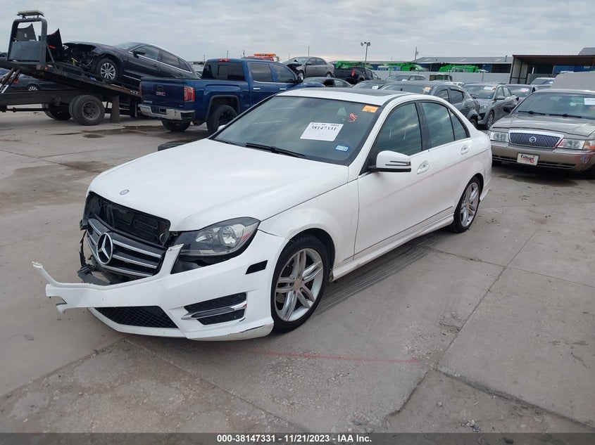 2014 MERCEDES-BENZ C 250 SPORT/LUXURY - WDDGF4HB5EA965521